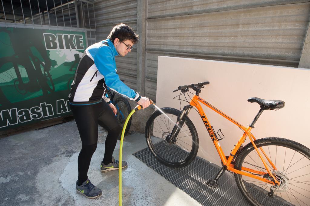 Bike & Family Hotel Derby Finale Ligure Exterior photo