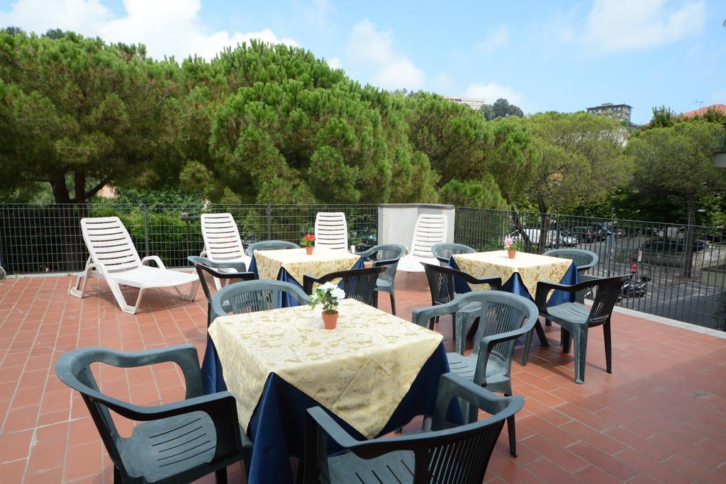 Bike & Family Hotel Derby Finale Ligure Exterior photo